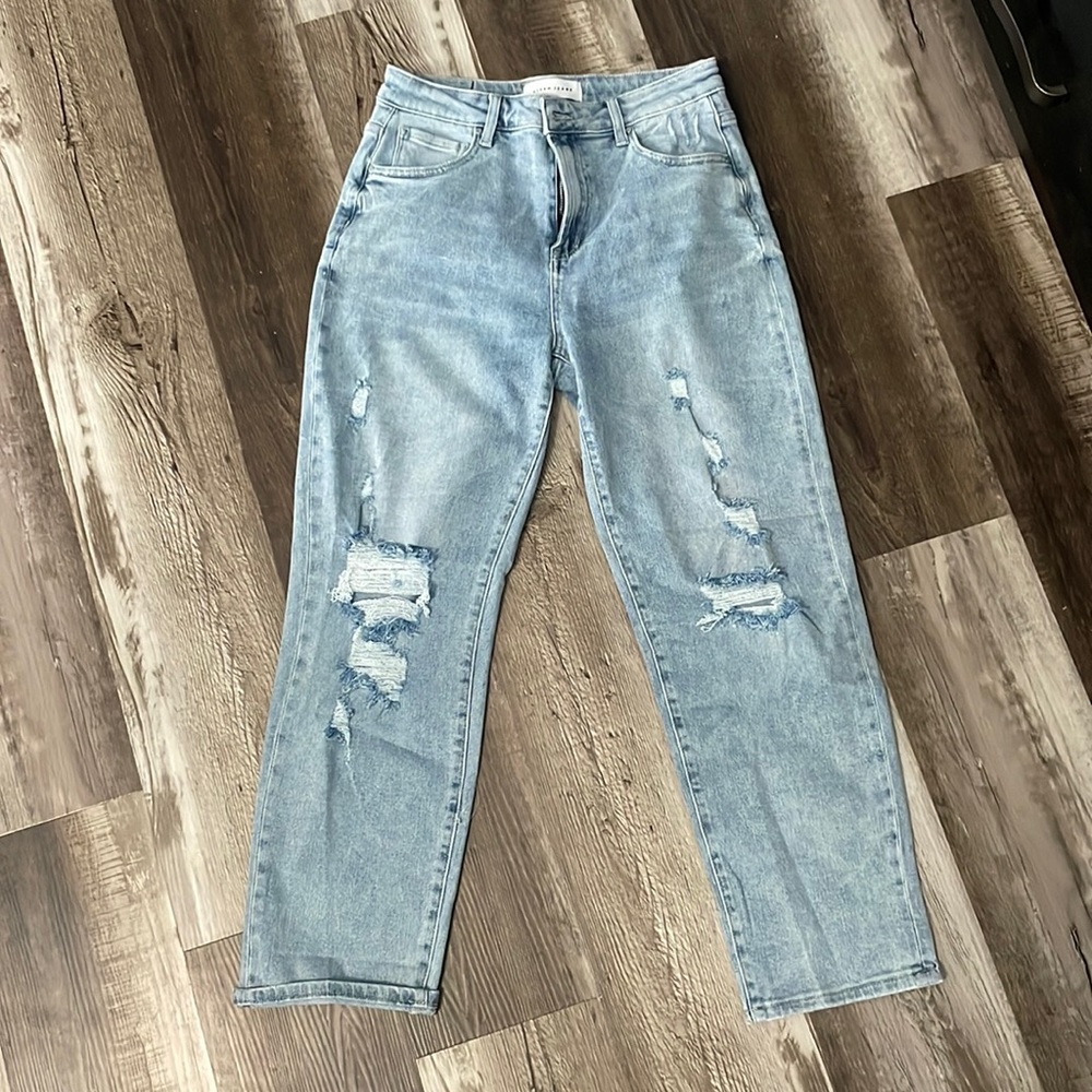 Risen jeans! High rise, mom-style! Worn twice!